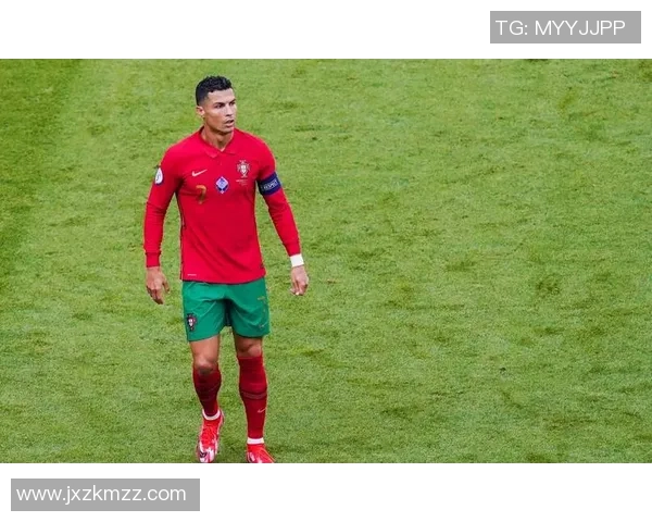 罗纳尔多足球传奇瞬间壁纸尽显锋芒与荣耀的魅力